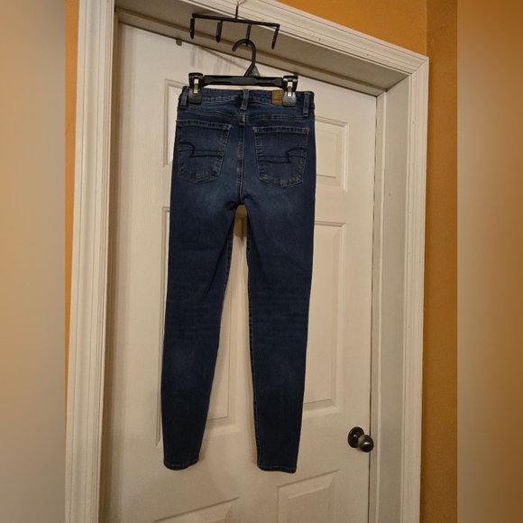 American Eagle Women’s Dark Wash Skinny Jeans – Size 2 Curvy - Picture 3 of 6